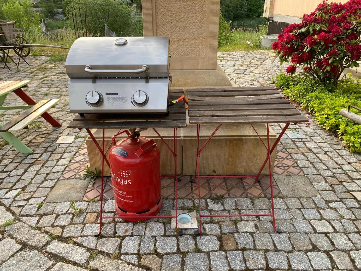 Ferienwohnung Wachstube Mit 3 Schlafraeumen Im Rittergut Leppersdorf Wachau Bagian luar foto