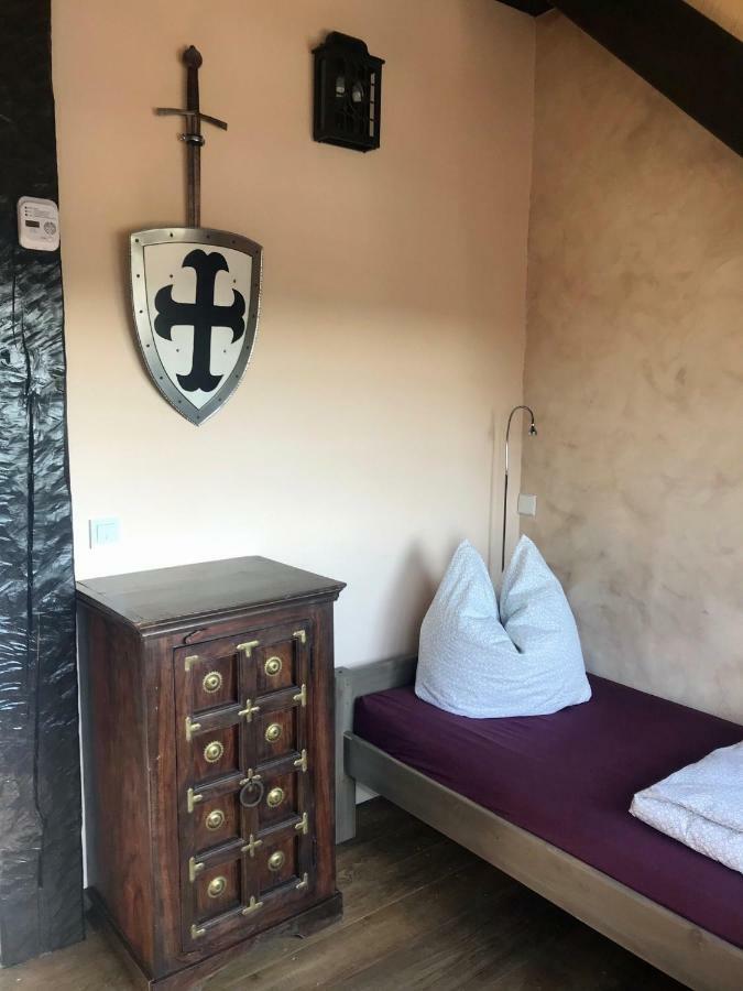 Ferienwohnung Wachstube Mit 3 Schlafraeumen Im Rittergut Leppersdorf Wachau Bagian luar foto