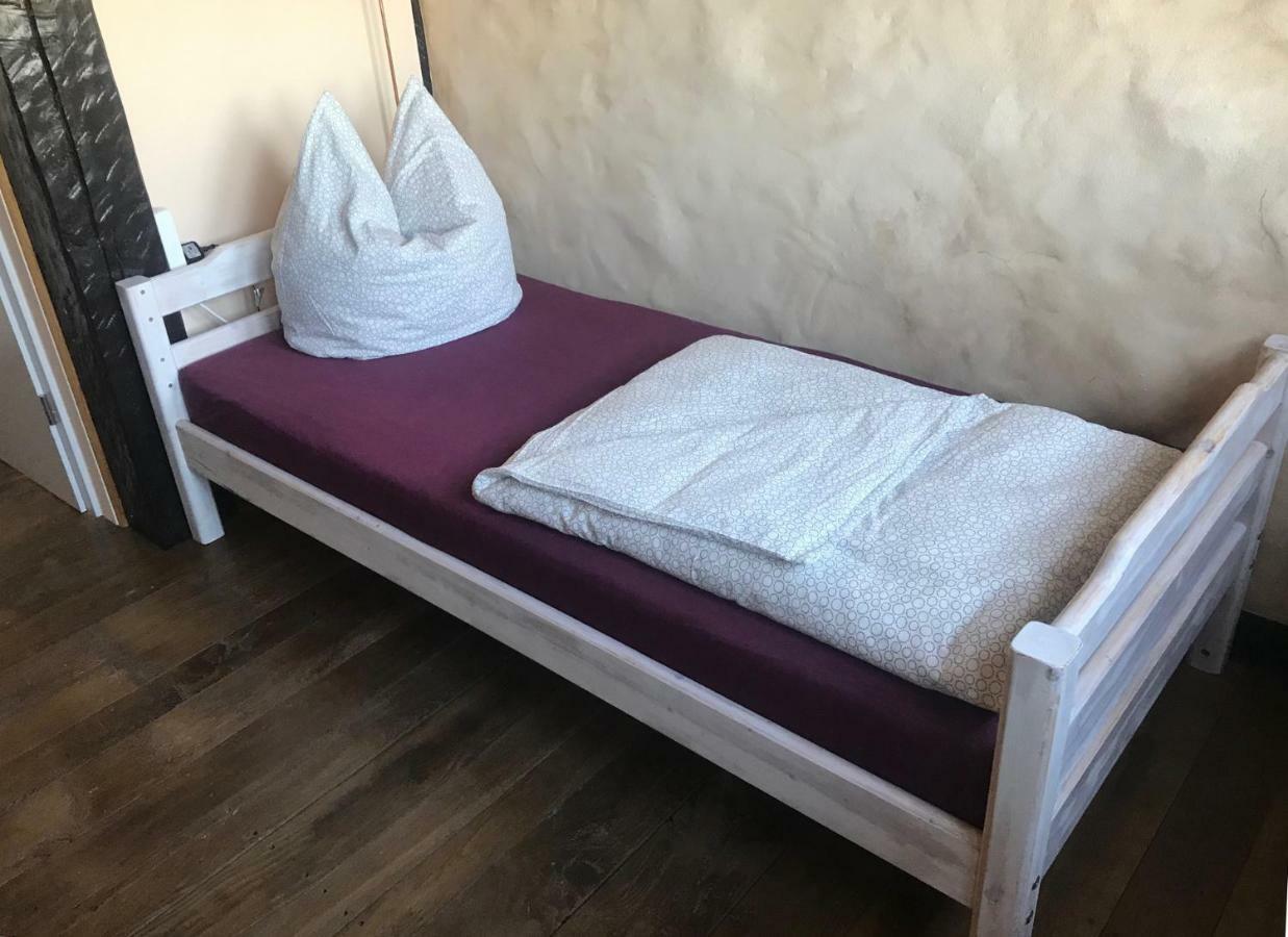 Ferienwohnung Wachstube Mit 3 Schlafraeumen Im Rittergut Leppersdorf Wachau Bagian luar foto